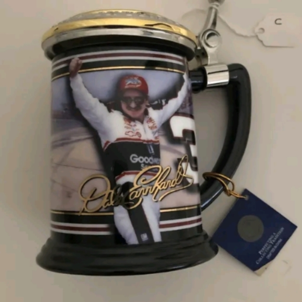 Dale Earnhardt Collectors Tankard‎ new with certificate